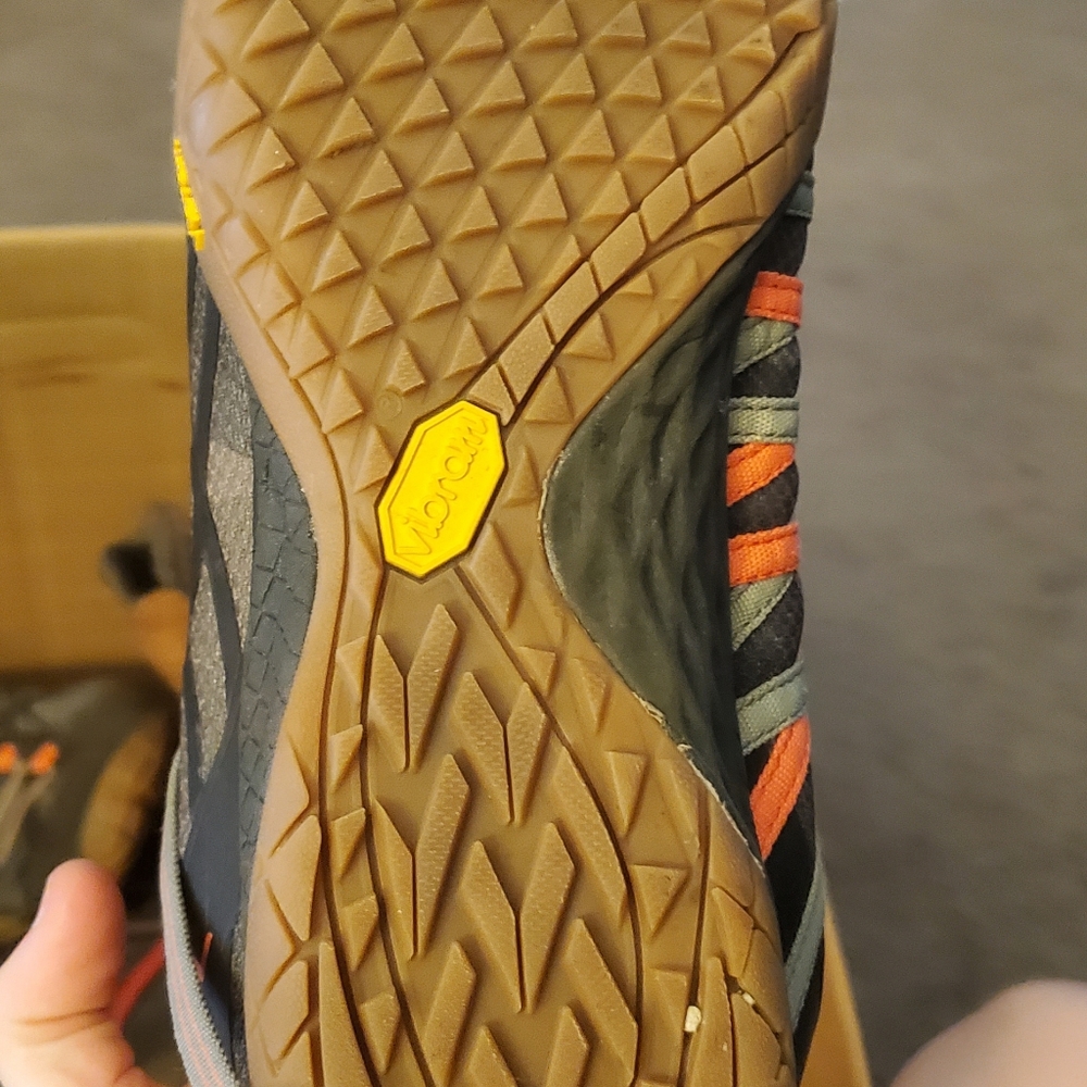 Merrell Vibram Mens Size 9 Hiking/Running Shoes